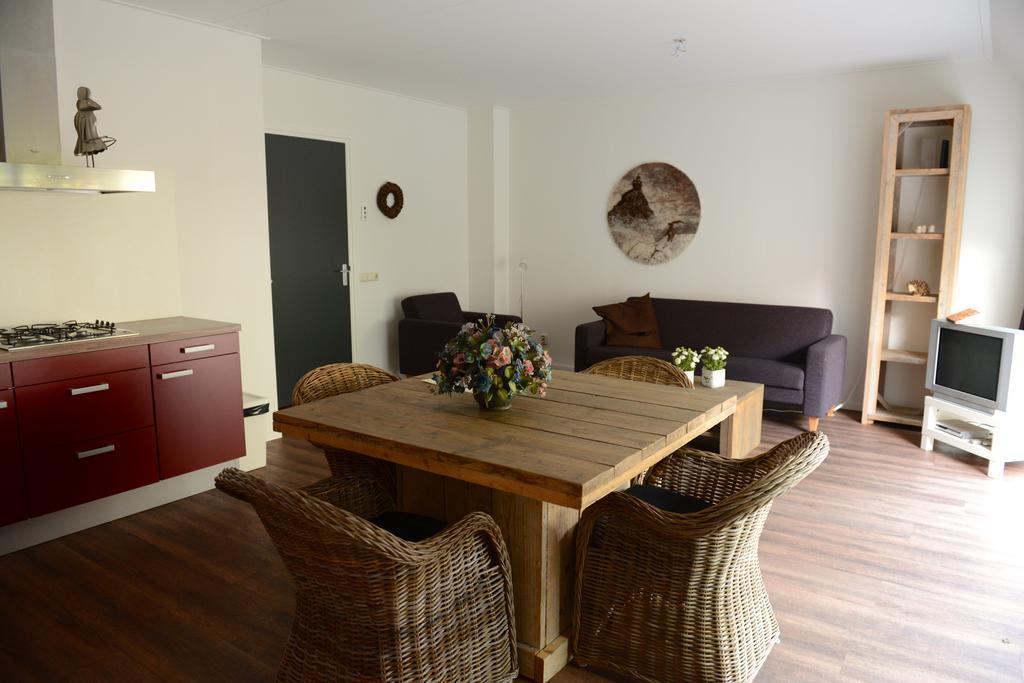 Appartementen Verhuur De Trijehoek Stiens Εξωτερικό φωτογραφία