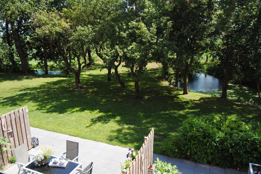 Appartementen Verhuur De Trijehoek Stiens Εξωτερικό φωτογραφία